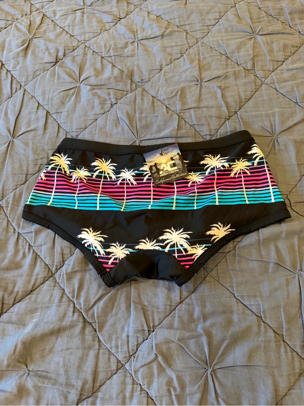Andrew Christian California
Collection Palm Tree Swim Trunks - Large - Picture 3 of 3
